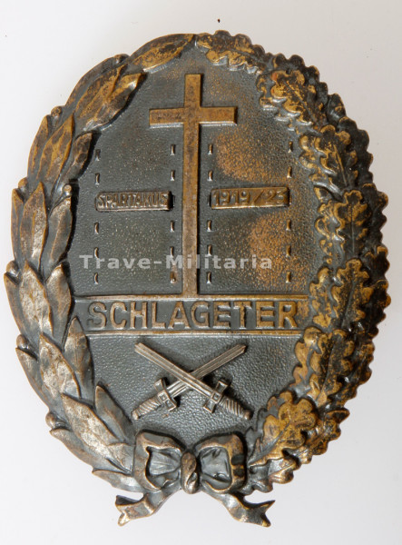 Schlageterschild für Kämpfer ovale Form mit Kampfschild Spartakus 1919/23