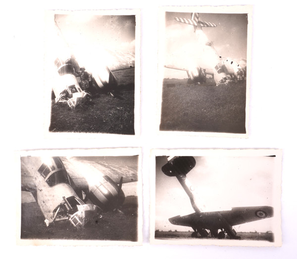 4 Fotos notgelandeter Martin-Bomber der RAF
