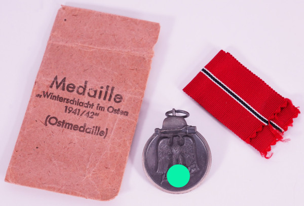 Medaille Winterschlacht im Osten 1941/42 mit Tüte