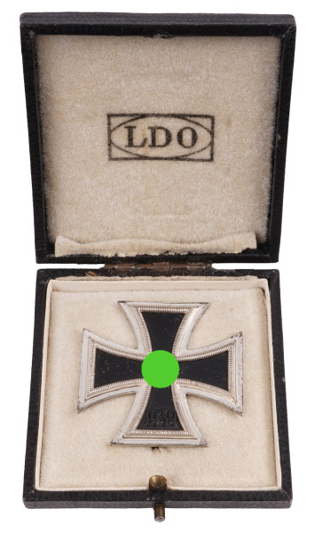 Eisernes Kreuz 2. Klasse 1939 im LDO-Etui