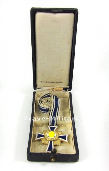 Ehrenkreuz der Deutschen Mutter in Gold im Etui