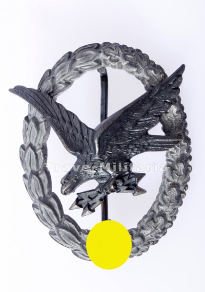 Fliegerschützenabzeichen mit Blitzbündel