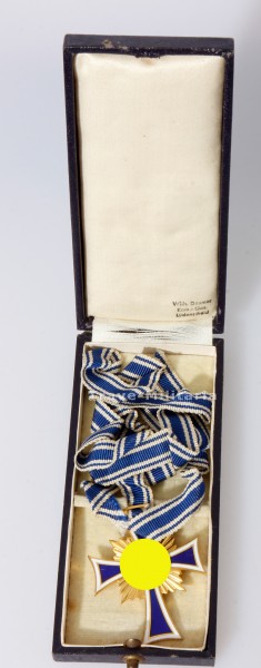 Ehrenkreuz der Deutschen Mutter in Gold im Etui