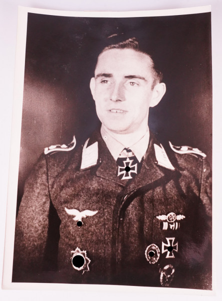 Pressefoto Ritterkreuzträger Oberfeldwebel Köster