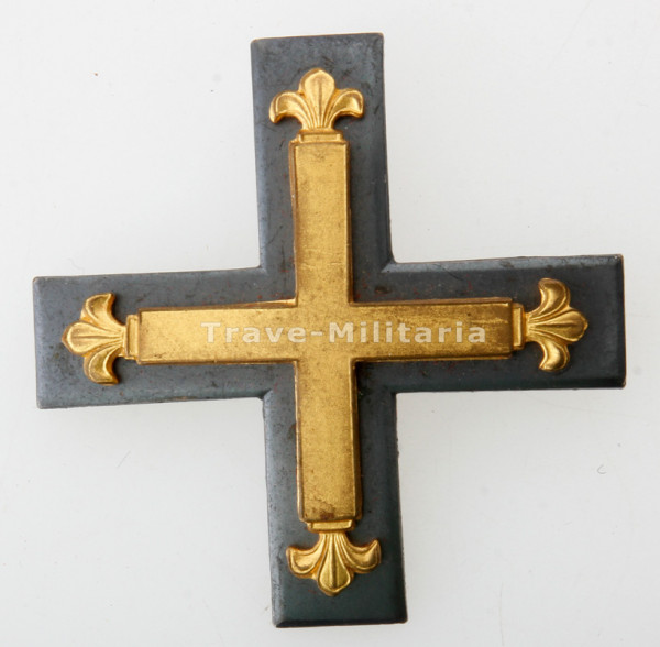 Baltenkreuz an Nadel