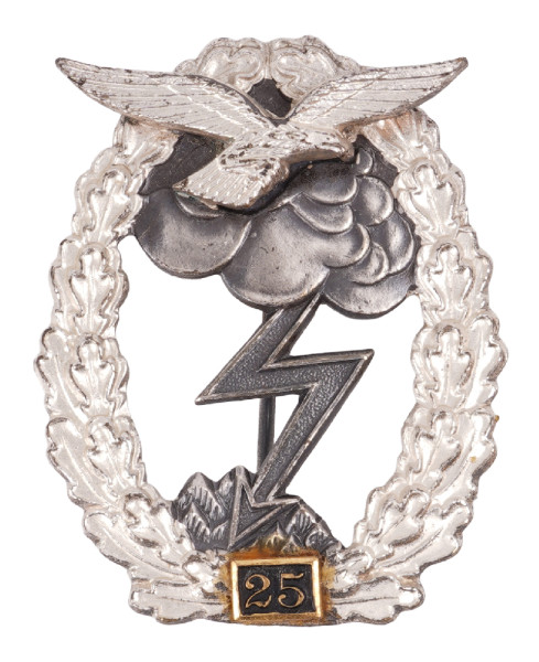 1957er Erdkampfabzeichen der Luftwaffe Einsatzzahl 25