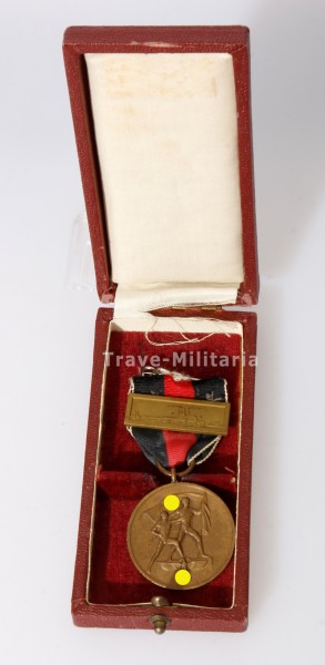 Medaille zur Erinnerung mit Prager Burg Spange im Etui