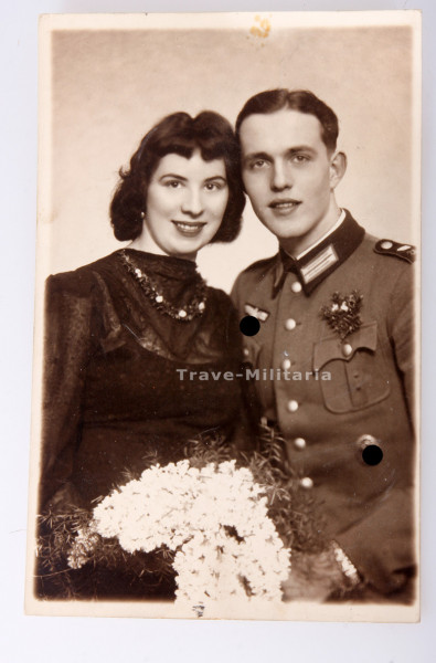 Hochzeitsfoto eines Soldaten des Wehrkreisersatzamtes