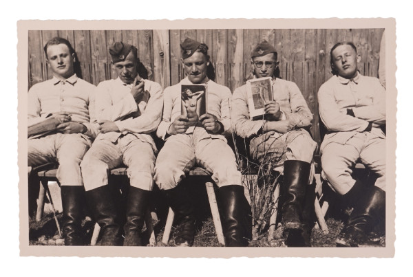 Foto ,,5 RAD-Männer bei der Pause"