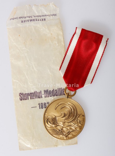 Niedersachsen Sturmflutmedaille 1962 in Tüte