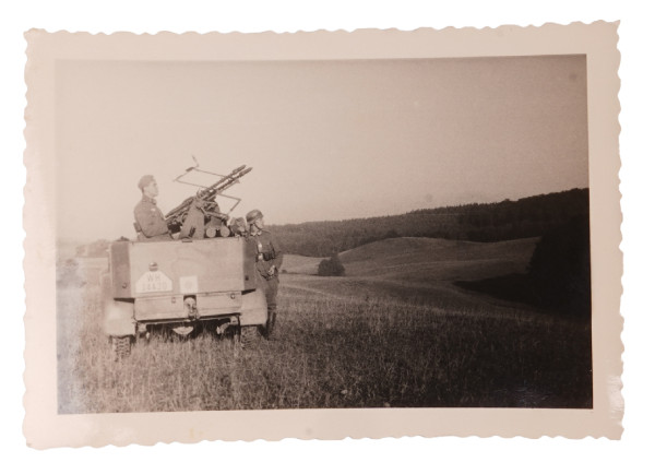 Foto Zwillings-MG auf Lafette