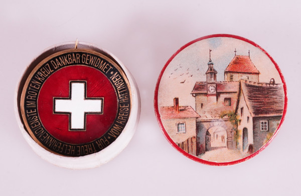 Deutsches Rotes Kreuz, Treue Helferinnendienste, Kreis Hattingen Brosche