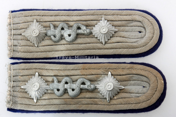 Wehrmacht Heer Oberarzt Paar Schulterklappen