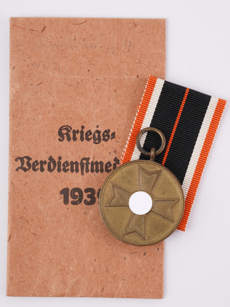 Kriegsverdienstmedaille 1939 in Tüte