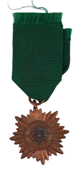 Tapferkeitsauszeichnung für Angehörige der Ostvölker 2. Klasse in Bronze mit Schwertern