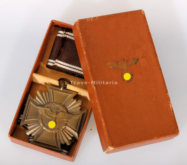 Dienstauszeichnung der NSDAP 1. Stufe in Bronze im Etui