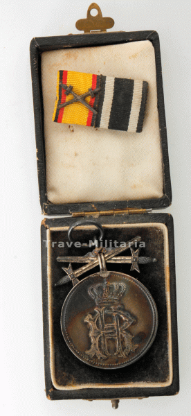 Reuß Fürstentum Silberne Verdienstmedaille 2. Modell mit Schwertern im Etui