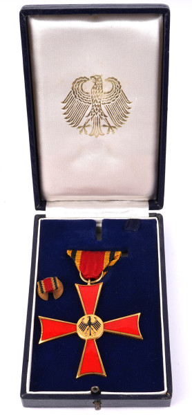 Bundesverdienstkreuz am Bande im Etui