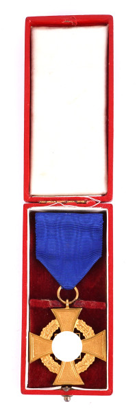 Treudienst-Ehrenzeichen in Gold für 40 Jahre im Etui