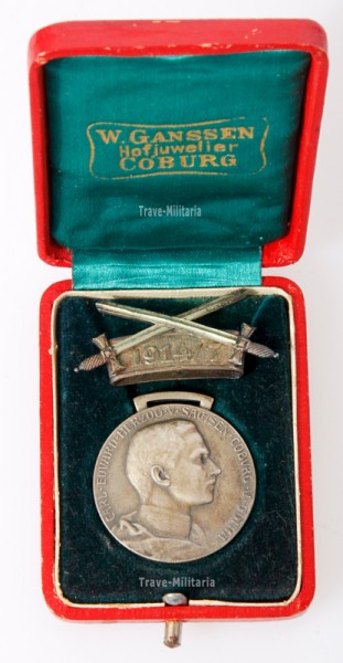 Silberne Verdienstmedaille mit Schwertern im Etui