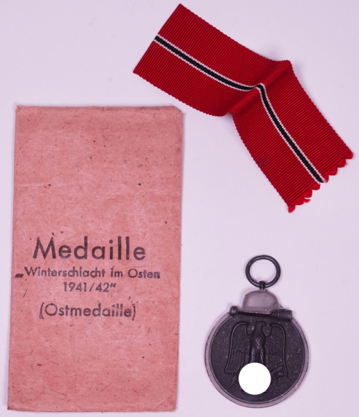 Medaille Winterschlacht im Osten 1941/42 mit Tüte
