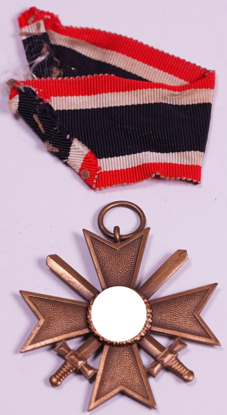 Kriegsverdienstkreuz 2. Klasse mit Schwertern