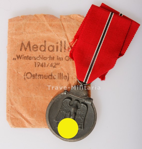 Medaille Winterschlacht im Osten mit Verleihungstüten