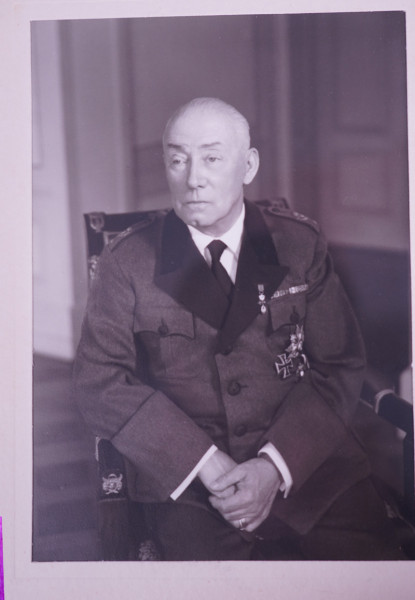 Bild Friedrich Fürst von Hohenzollern | Archiv | Trave Militaria ...
