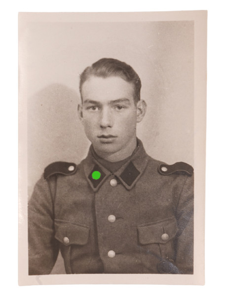 Portraitfoto SS- Totenkopf