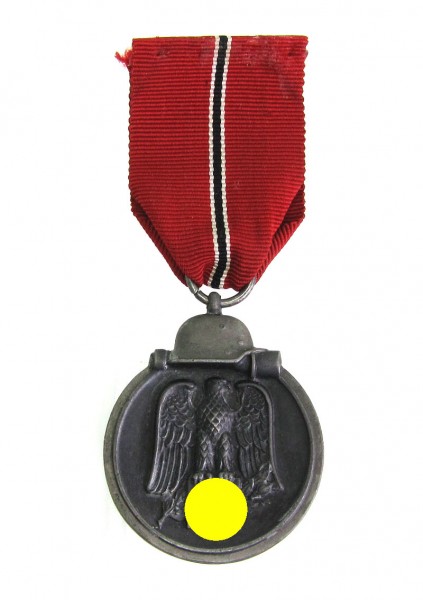 Medaille zur Winterschlacht im Osten Hersteller Großmann 11