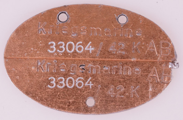 Erkennungsmarke Kriegsmarine 33064/42 K AB