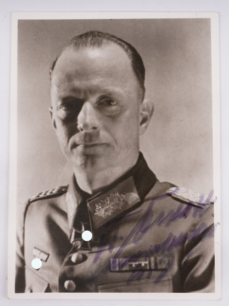 Portraitfoto Ritterkreuzträger General Wolf Ewert