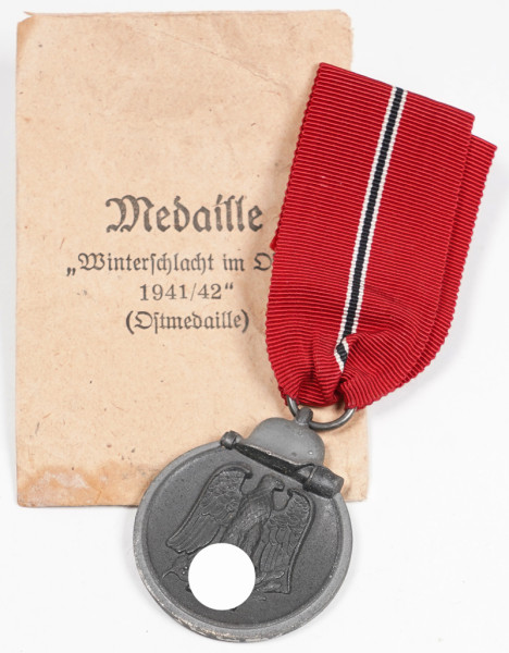 Medaille Winterschlacht im Osten 1941/42 mit Tüte