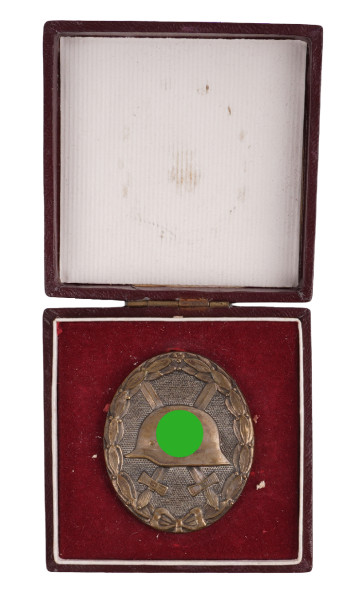 Verwundetenabzeichen in Silber im Etui