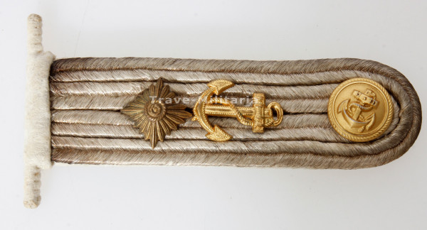 Kriegsmarine Schulterklappe Oberleutnant zur See