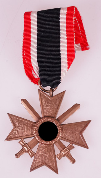 Kriegsverdienstkreuz 2. Klasse mit Schwertern