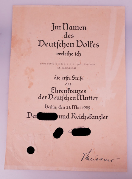 Urkunde Ehrenkreuz der Deutschen Mutter erste Stufe Schnoor
