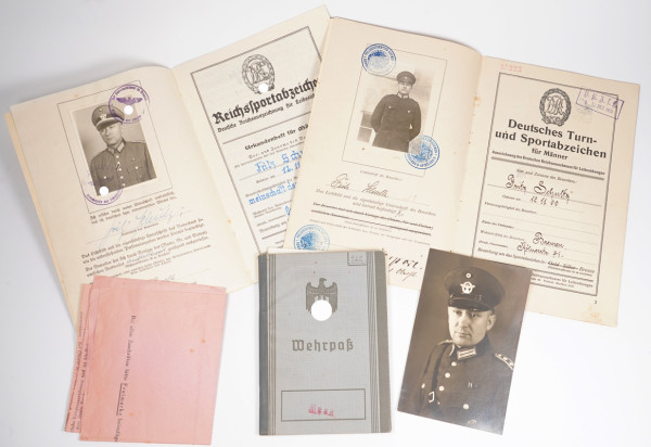 Papiere Schultz Hauptwachtmeister der Schutzpolizei