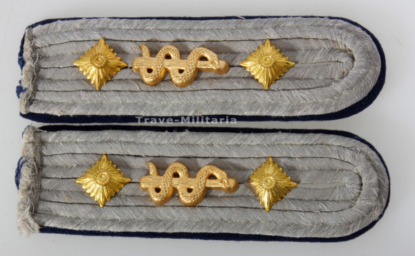 Wehrmacht Heer Paar Schulterklappen Stabsarzt