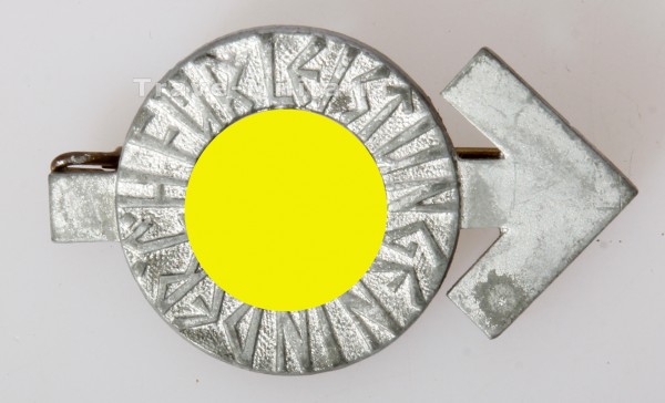 HJ Leistungsabzeichen in Silber mit Nummer 180310
