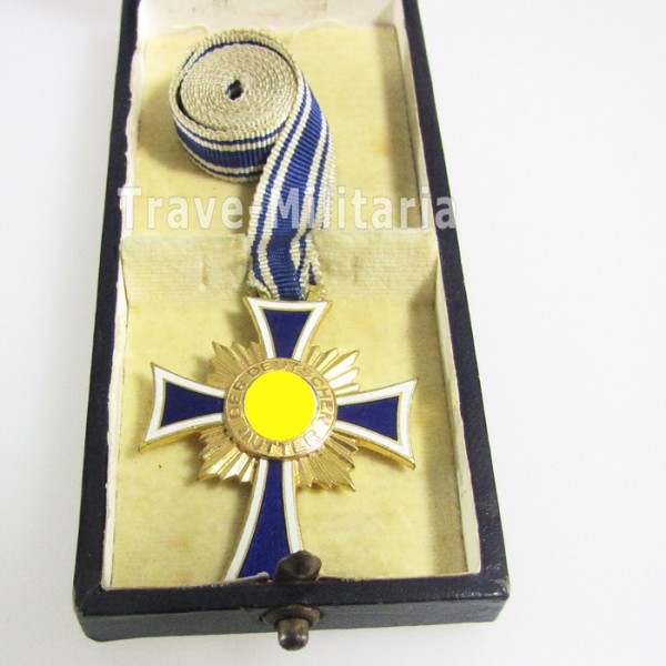 Ehrenkreuz der Deutschen Mutter in Gold im Etui