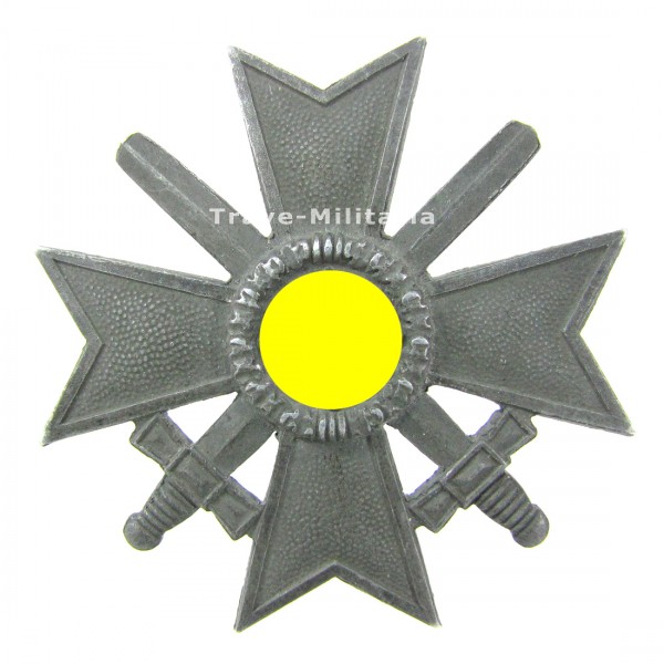 Kriegsverdienstkreuz 1. Klasse mit Schwertern Hersteller L/13