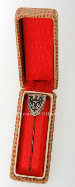 Ehrenschild des Protektorats Böhmen und Mähren II. Klasse im Etui