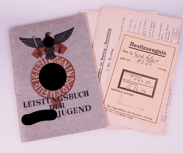 Papiere Blarr Hitlerjugend-Bann 255