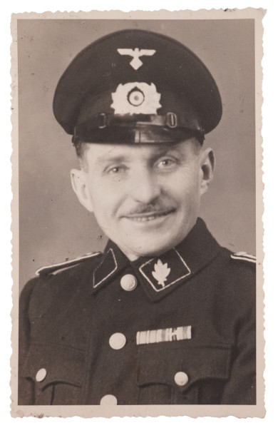 Portraitfoto Angehöriger der Technischen Nothilfe