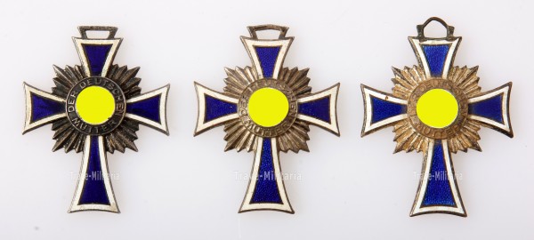 3x Ehrenkreuz der Deutschen Mutter in Silber