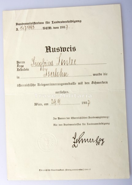 Österreich Ausweis Österreichische Kriegserinnerungsmedaille mit den Schwertern