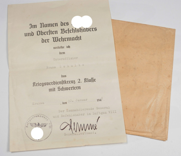 Urkunde Kriegsverdienstkreuz 2. Klasse mit Schwertern Schulte